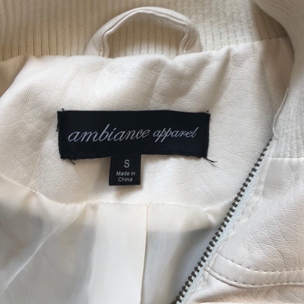 jacket - Picture 2 of 2